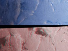 Stratified Arctic Clouds